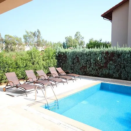 Paradise Town Lisa Belek