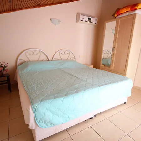 Paradise Town Lisa Belek