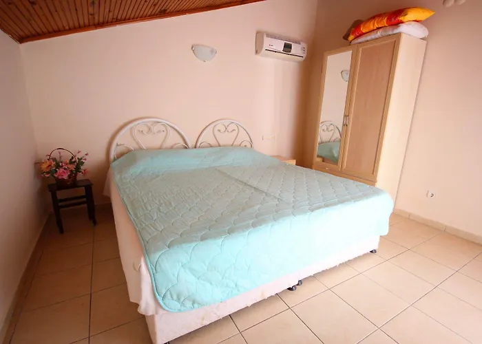 Paradise Town Lisa Belek