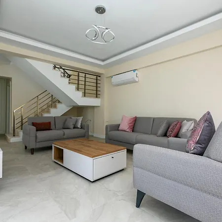 Paradise Town Lisa *