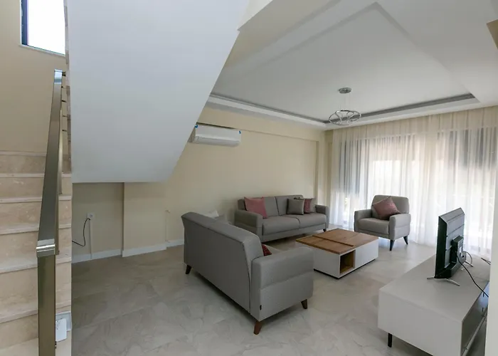 Paradise Town Lisa Belek