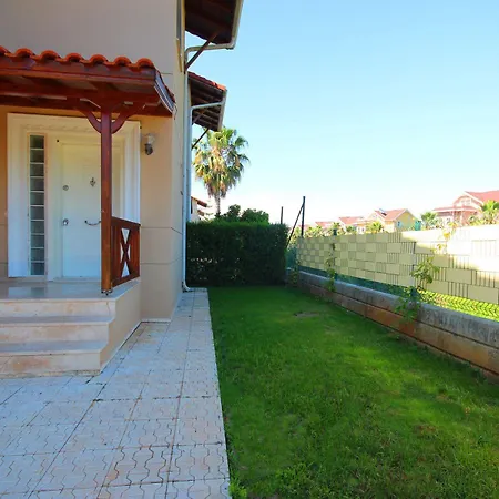 别墅 Paradise Town Lisa