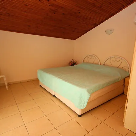 别墅 Paradise Town Lisa