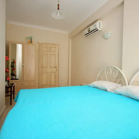 Paradise Town Lisa 贝莱克