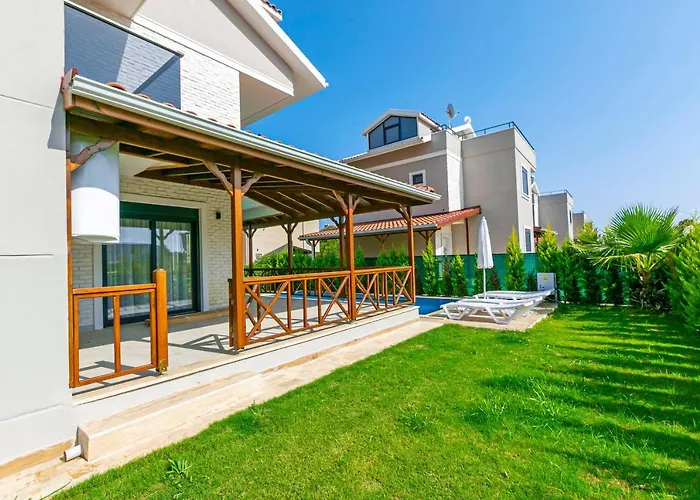 Paradise Town Lisa Villa *