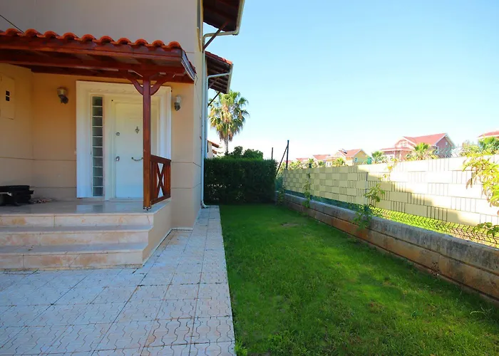 Villa Paradise Town Lisa