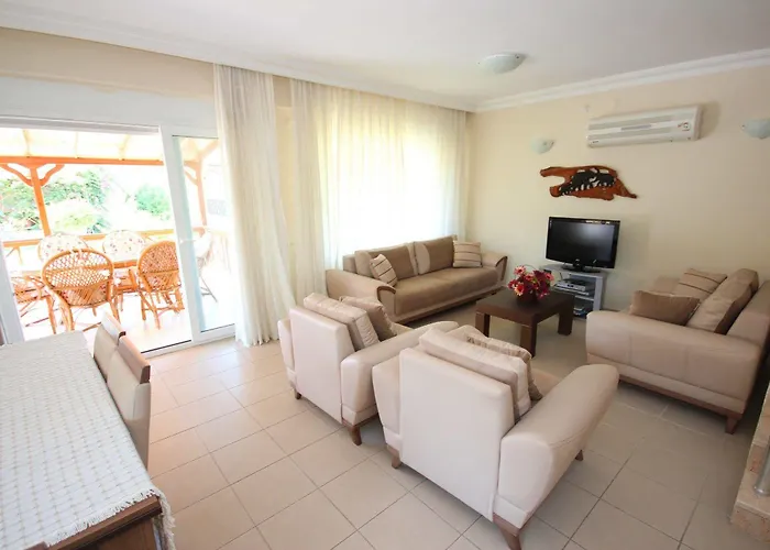 Paradise Town Lisa Villa