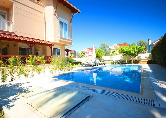 Paradise Town Lisa Villa